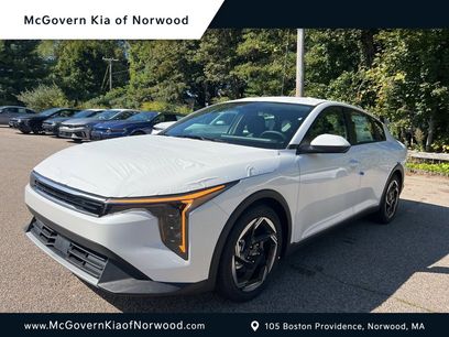 New 2025 Kia K4 EX