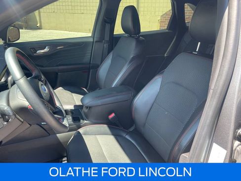 Used 2023 Ford Escape ST-Line Elite AWD/4WD image 10