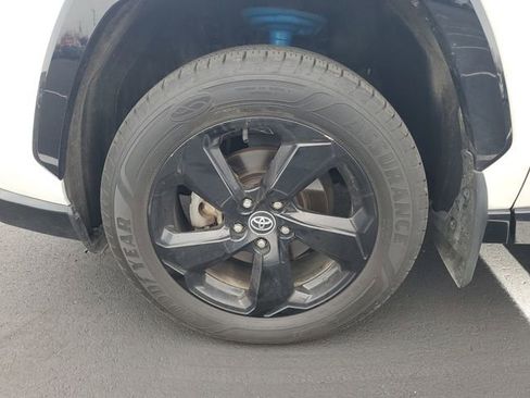 Used 2020 Toyota RAV4 XSE image 17