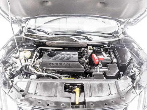 Used 2023 Nissan Rogue SV image 39