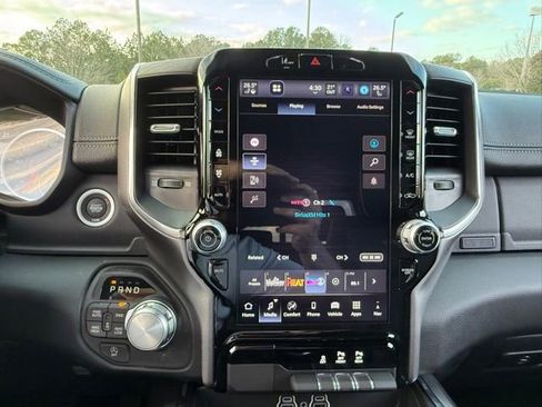 New 2026 RAM 1500 Laramie AWD/4WD image 15