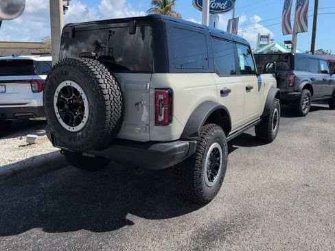 New 2026 Ford Bronco Badlands AWD/4WD image 3