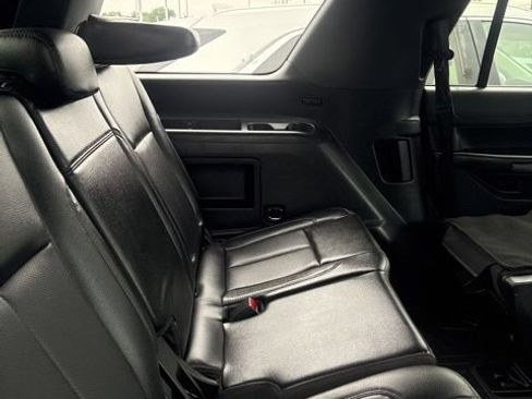 Used 2021 Ford Expedition XLT RWD image 13