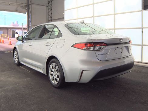 Used 2024 Toyota Corolla LE FWD image 7