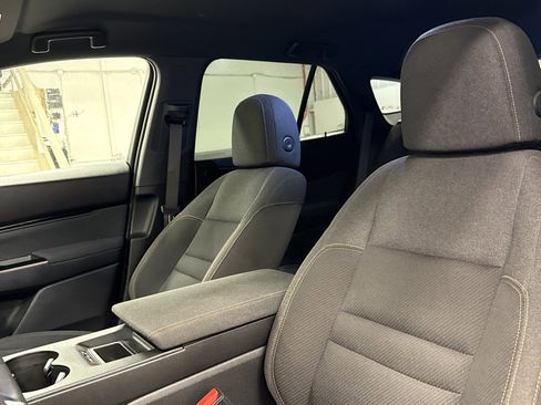 Used 2024 Honda Prologue EX image 5