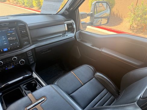 Used 2023 Ford F350 Platinum w/ Tremor Off-Road Package AWD/4WD image 15