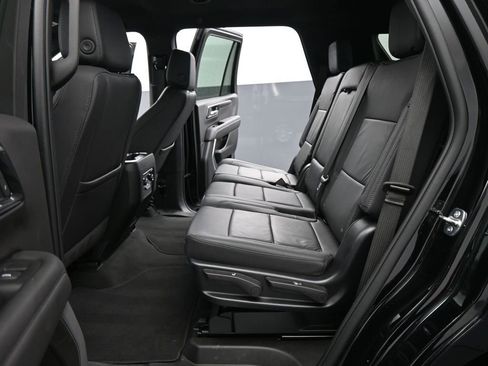 Used 2025 Chevrolet Tahoe LT image 18