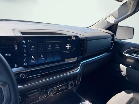 Used 2023 Chevrolet Silverado 1500 RST AWD/4WD image 23