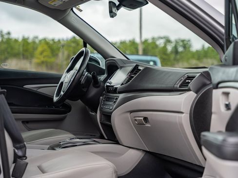 Used 2021 Honda Ridgeline RTL-E image 13