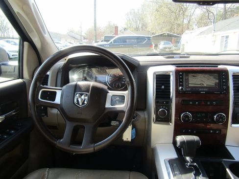 Used 2011 RAM 1500 Laramie image 17
