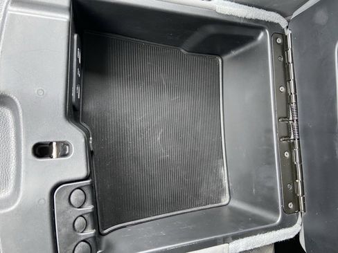 Used 2020 RAM 1500 Tradesman w/ Chrome Appearance Group image 18