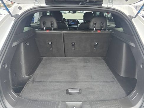 Used 2025 Chevrolet Trax RS w/ Sunroof Package FWD image 14