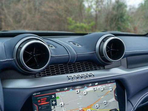 Certified 2020 Ferrari Portofino image 42