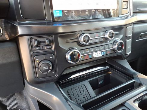 New 2026 Ford F550 4x4 Crew Cab image 16