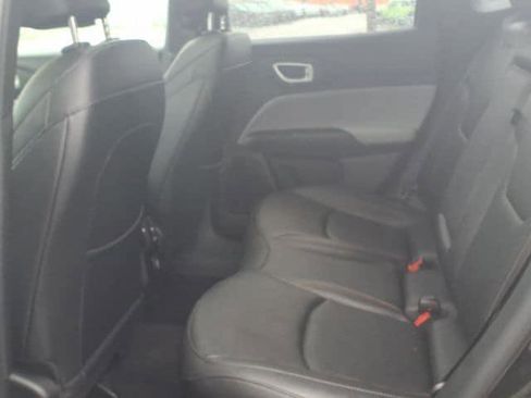 Certified 2024 Jeep Compass Latitude w/ Sun and Sound Group image 13