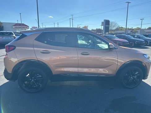 Used 2024 Buick Encore GX Sport Touring image 7