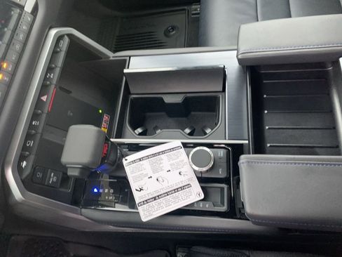 New 2025 Toyota Tundra Platinum image 22