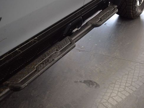 New 2024 GMC Hummer EV 2X w/ Extreme Off-Road Package image 16