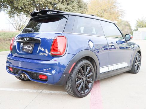 Used 2017 MINI Cooper S image 7
