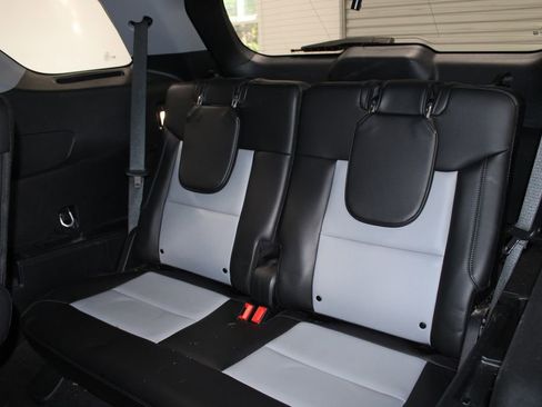 Used 2023 Ford Explorer XLT w/ Equipment Group 202A image 22