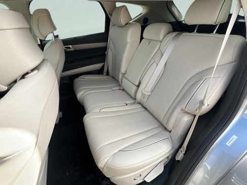 Used 2025 Genesis GV80 2.5T Prestige AWD/4WD image 10