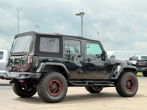 Used 2016 Jeep Wrangler Unlimited Rubicon AWD/4WD image 40