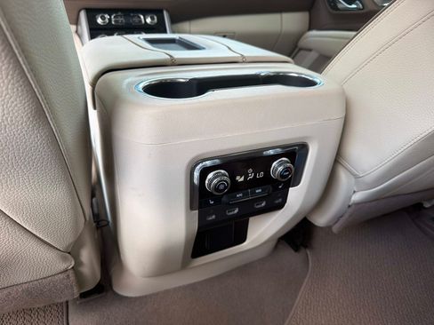 Used 2023 GMC Yukon Denali AWD/4WD image 17