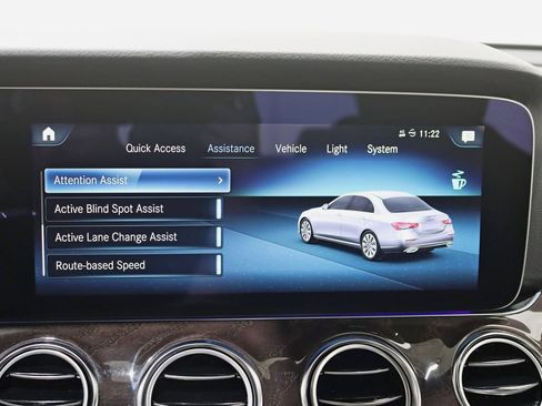 Used 2023 Mercedes-Benz E 350 4MATIC Sedan image 26