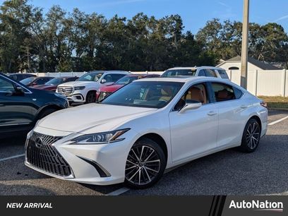 Used 2024 Lexus ES 350 w/ Premium Package