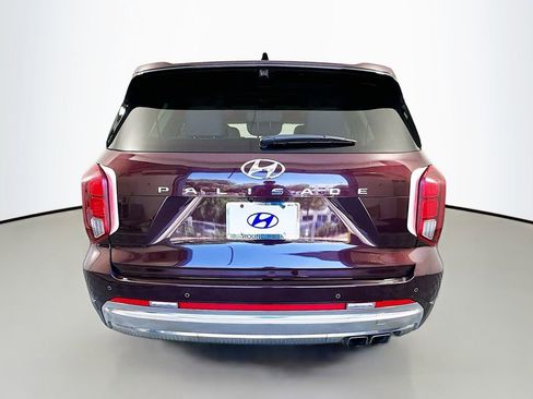 Used 2024 Hyundai Palisade Calligraphy FWD image 6