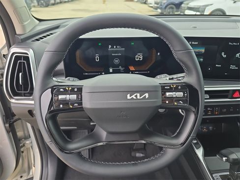 New 2026 Kia Sorento S image 32