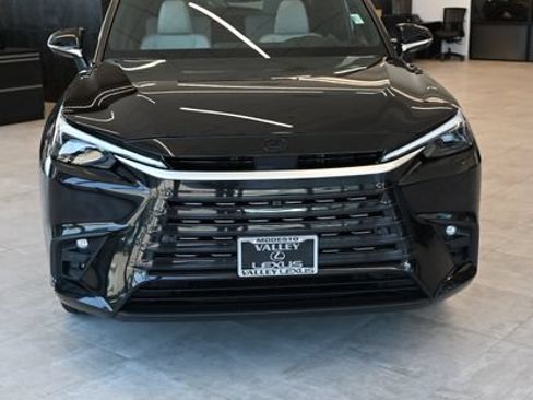 New 2026 Lexus TX 350 AWD image 2