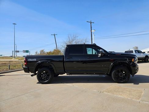 Used 2021 RAM 2500 Limited image 3
