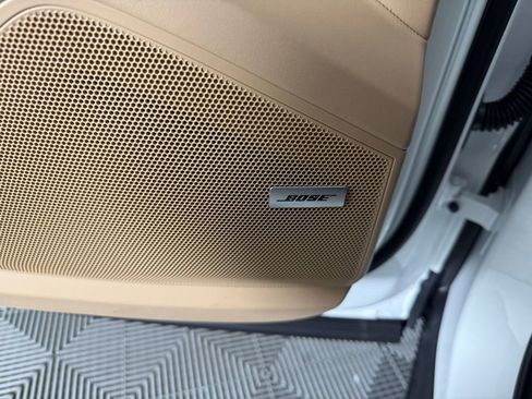 Certified 2025 Porsche Cayenne Coupe image 27