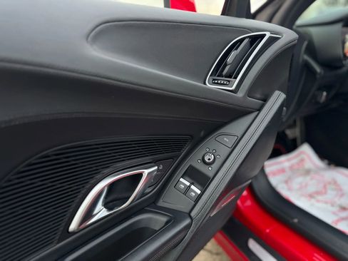 Used 2018 Audi R8 V10 image 28