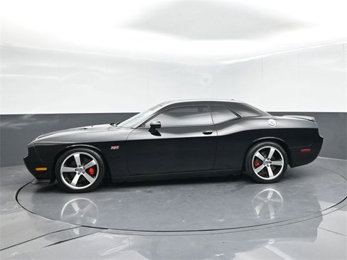 Used 2012 Dodge Challenger SRT8 w/ Premium Sound Group image 5