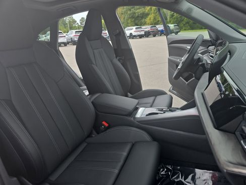 New 2025 Audi Q5 Premium Plus image 10