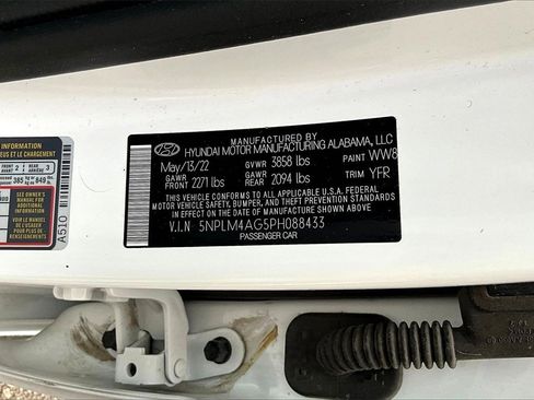 Used 2023 Hyundai Elantra SEL image 35