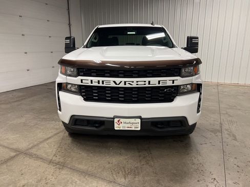 Used 2020 Chevrolet Silverado 1500 Custom w/ Custom Max Trailering Package image 3