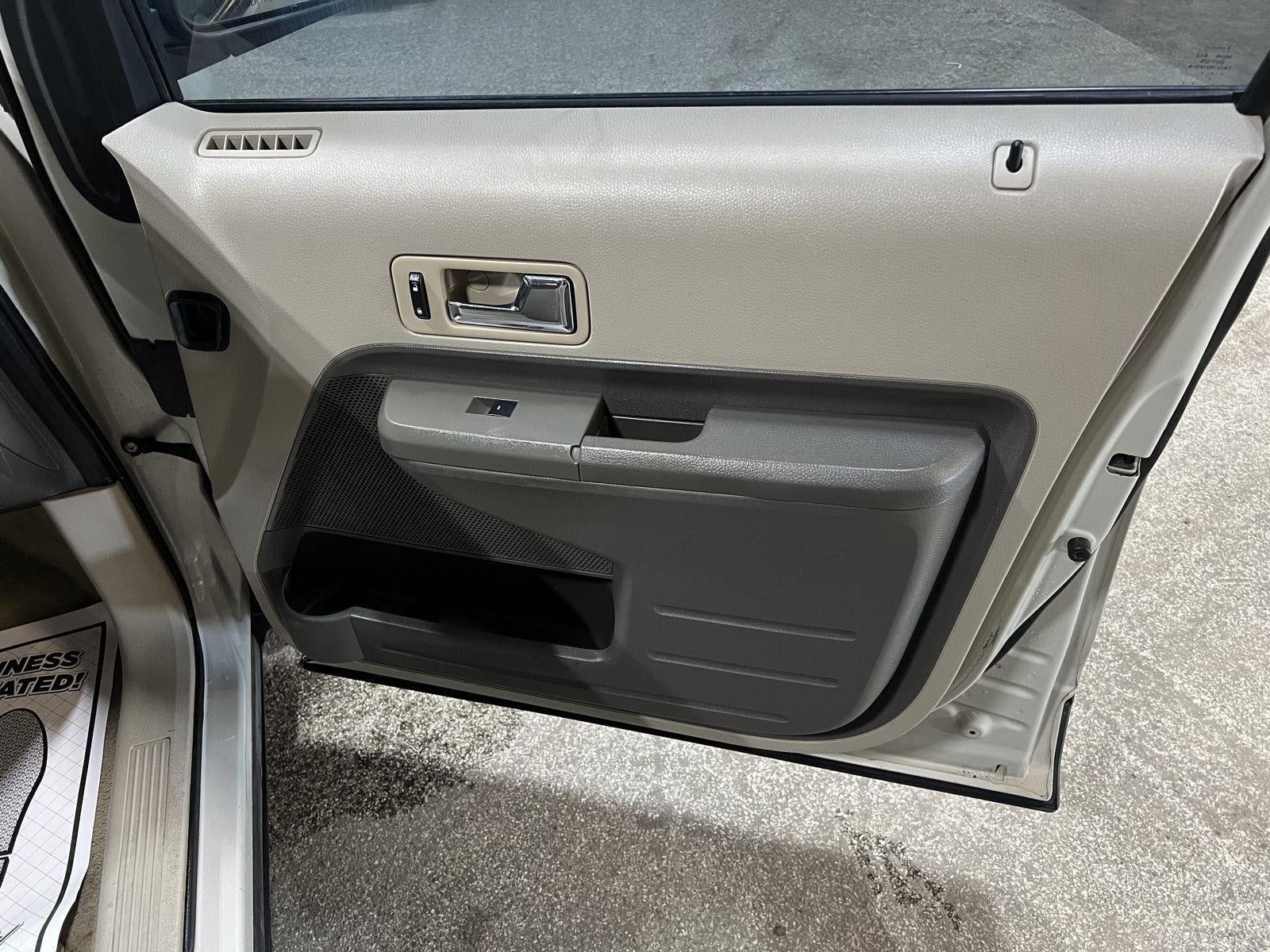 Used 2007 Ford Edge SE FWD image 17