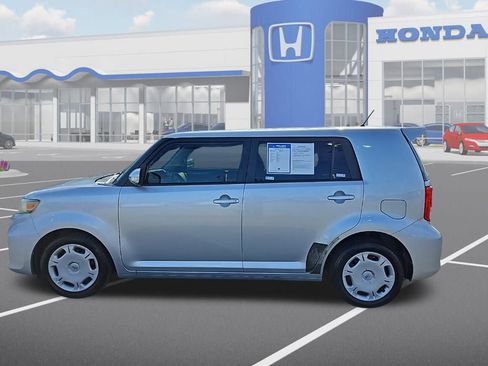 Used 2013 Scion xB image 5