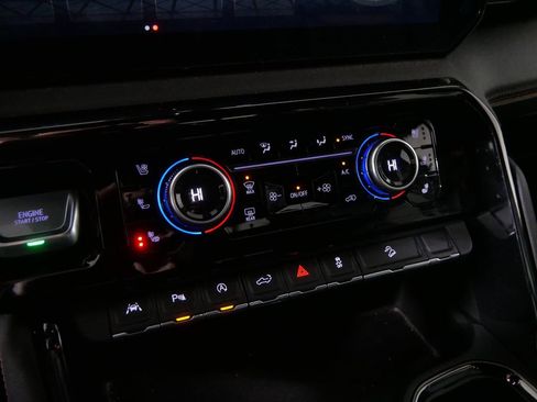 Used 2024 GMC Sierra 1500 AT4 w/ AT4 Premium Package image 24