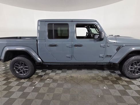 New 2026 Jeep Gladiator Sport image 8