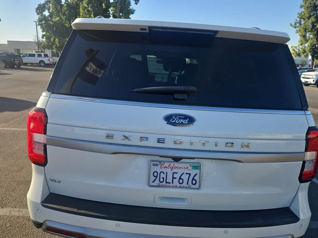 Used 2023 Ford Expedition XLT RWD image 7