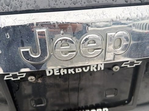 Used 2011 Jeep Grand Cherokee Overland Summit image 22