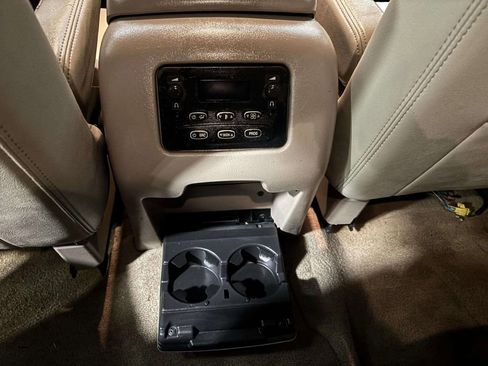 Used 2005 Chevrolet Tahoe Z71 w/ Preferred Equipment Group AWD/4WD image 34