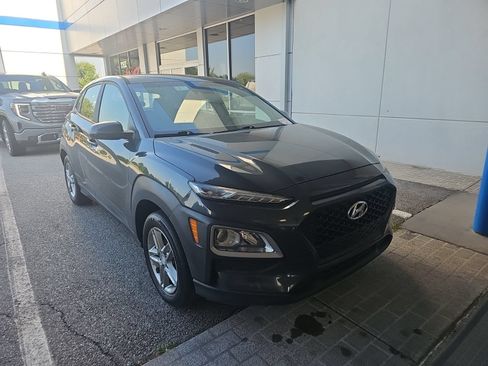 Used 2020 Hyundai Kona SE FWD image 2