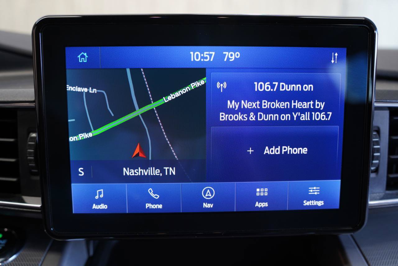 Used 2021 Ford Explorer XLT w/ Equipment Group 202A AWD/4WD image 19