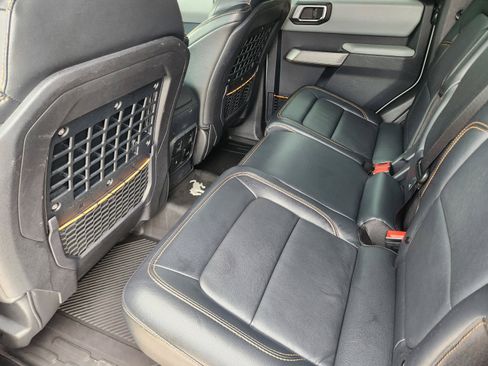 Used 2023 Ford Bronco Badlands AWD/4WD image 14