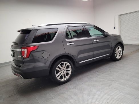 Used 2016 Ford Explorer Limited w/ Equipment Group 301A FWD image 10